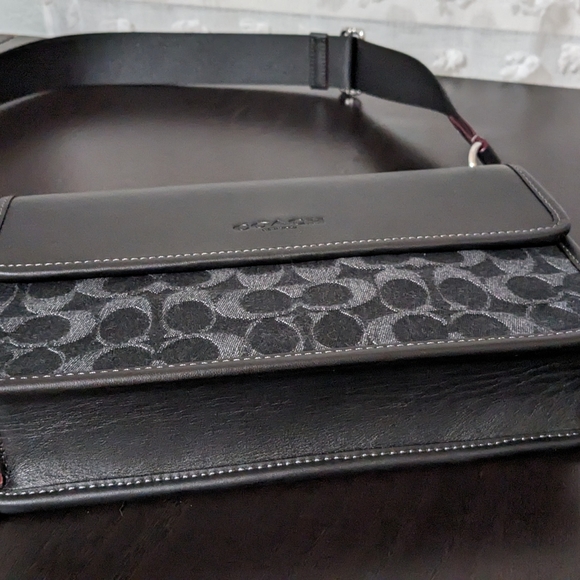 Coach Turner Smooth Calf Leather & Signature Black Denim Bag Gift Box   Nwt ❤️ - Picture 6 of 10